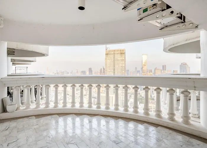 Апартаменты State Tower View River Station Бангкок